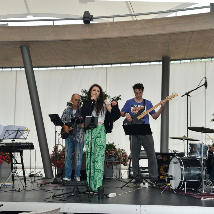 EVE and the MM rs_7177.jpg
